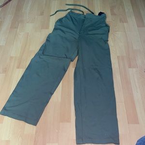 Guess olive green small loose fit straight leg comfort dress pants